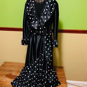 Joan Collins black Rope ruffle white dots